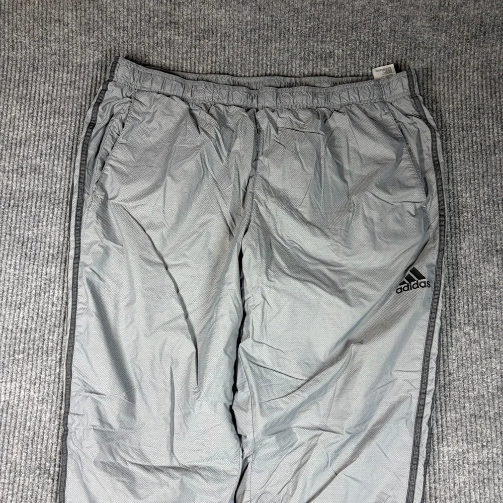 Adidas Track Pants Men 2XL Gray Striped Straight Leg Logo Mesh Ankle Zip Running